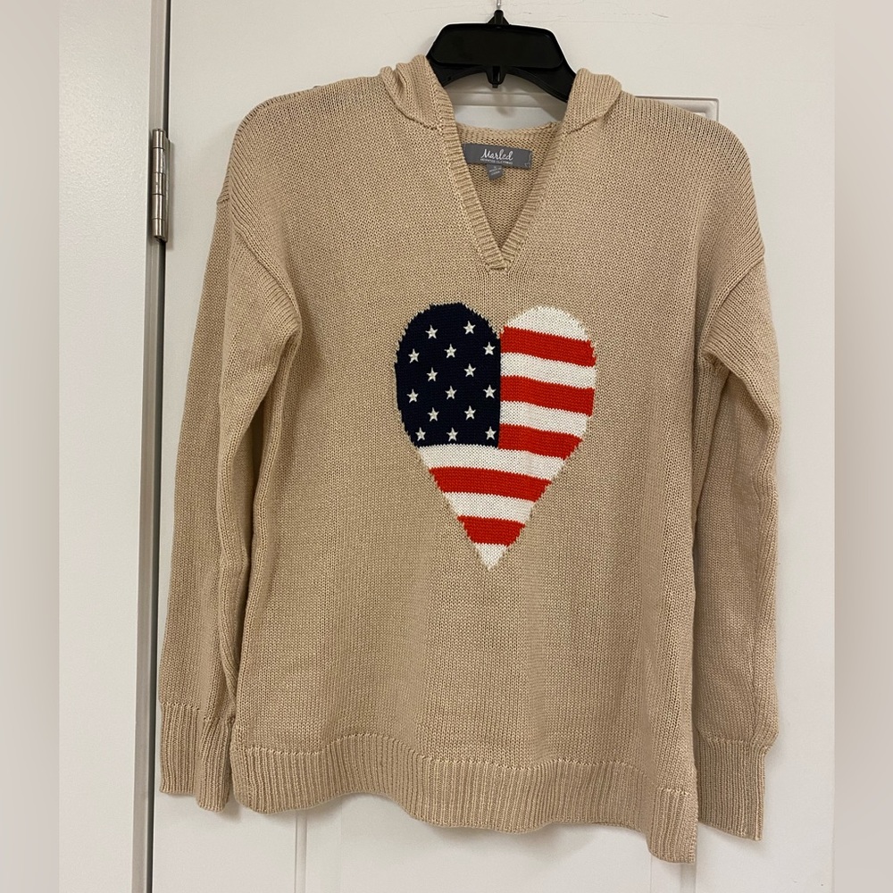 Marled Woman’s V-Neck Sweater with an American Flag Heart with hood.